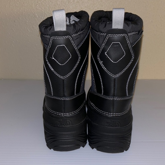 The North Face Alpenglow IV Waterproof Boots for Kids - Size 6 - Excellent cond. - Picture 4 of 8